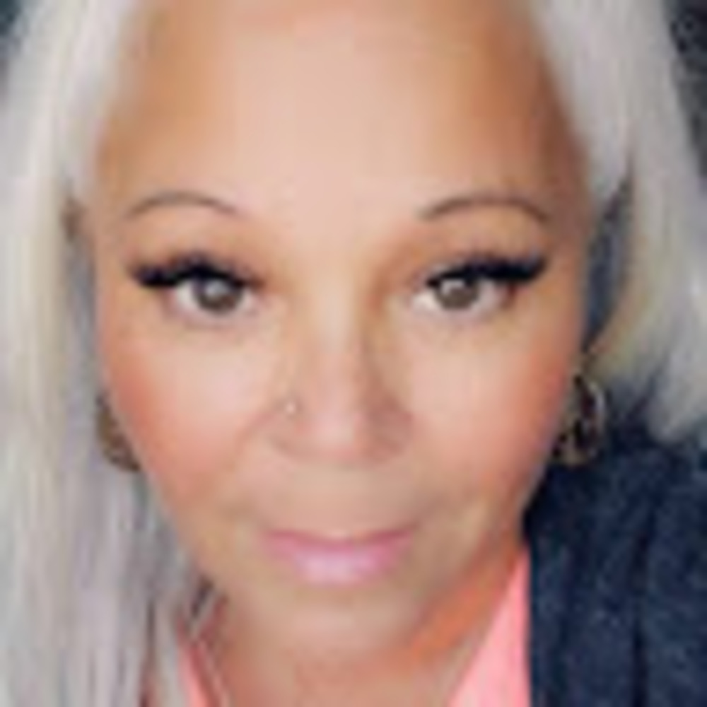 Meet your Posher, Lanita